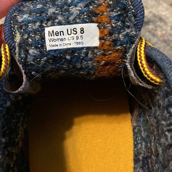 Insulated Leather Vans - Picture 7 of 9